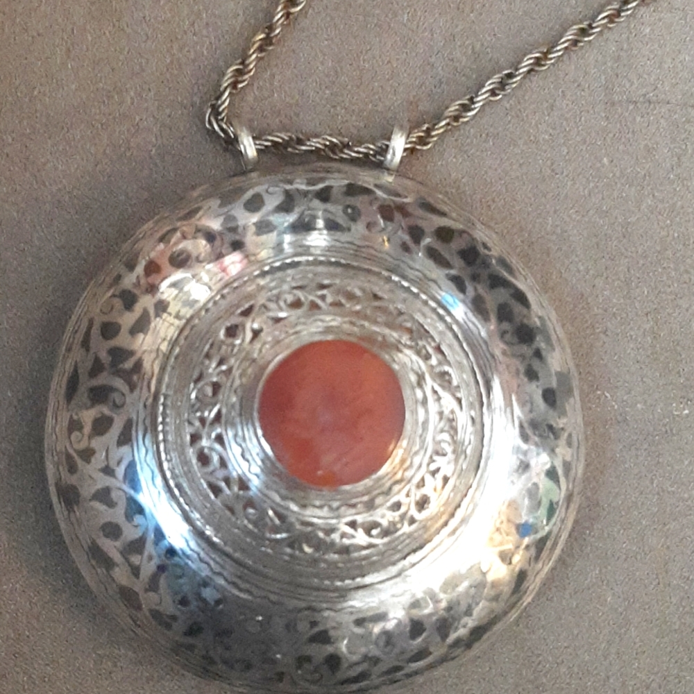 Antique Afganistan silver intaglio pendant